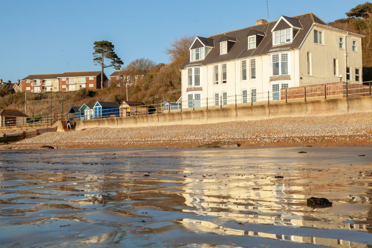 Pier View Apartment Totland  Exterior photo